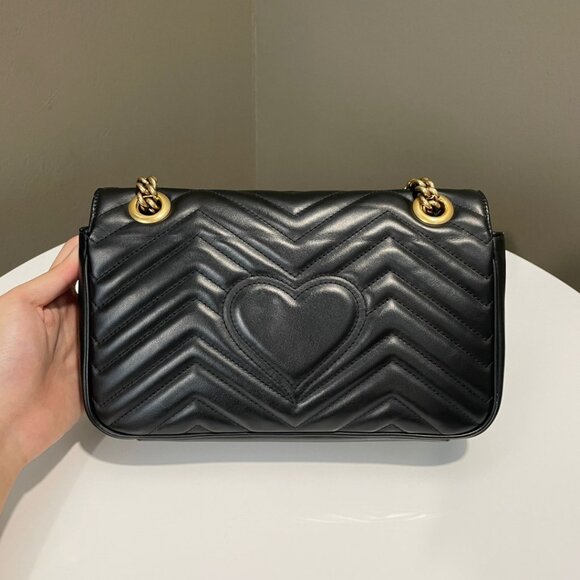 "Super pretty, elegant, authentic GUCCI marmont Crossbody bag. In excellent bran - Picture 2 of 7